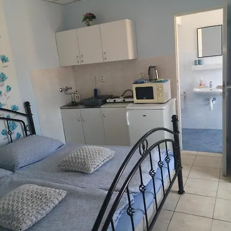 Hodosi Apartman Apartment