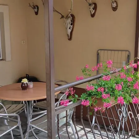 Hodosi Apartamento *